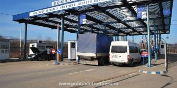 Pistol și muniție descoperite în geanta unei ucrainence