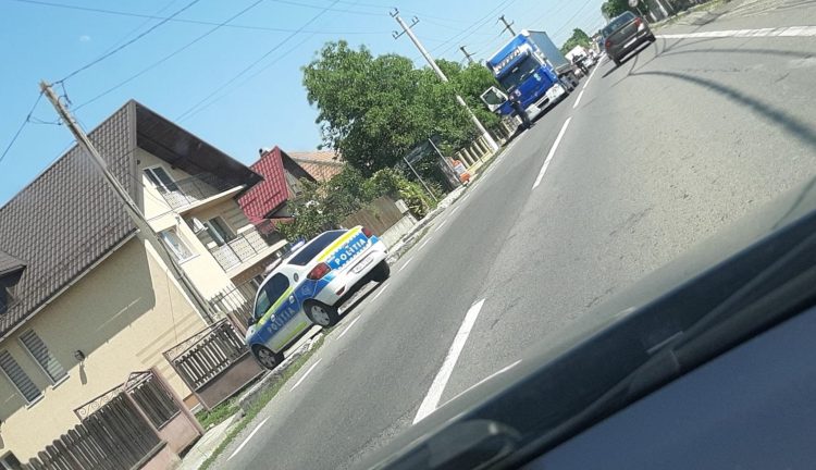 Trafic infernal pe DN 1C: Camion defect în Tăuții-Măgherăuș