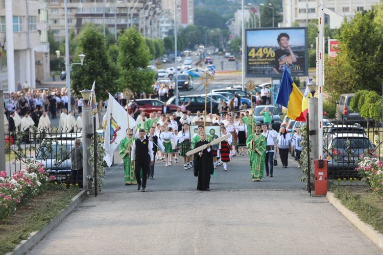 Imagini impresionante de la Procesiunea de Rusalii din Baia Mare