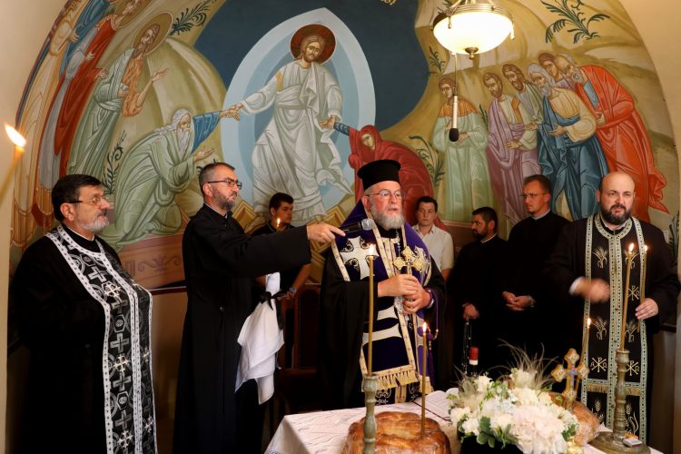 Ieri a avut loc slubja de pomenire a preotesei Ariana Ștefan, mama preacucernicului părinte dr. Cristian Ștefan, protopop de Piemonte III, Italia