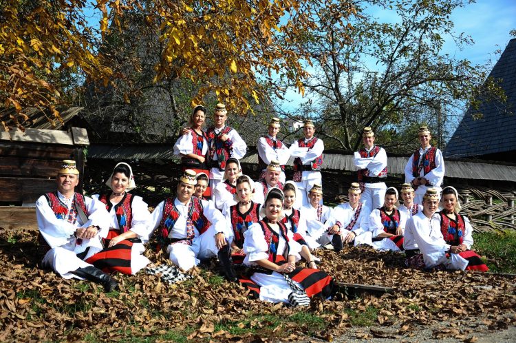 ”Danț la Șură” în Muzeul Satului din Baia Mare