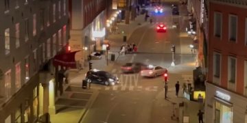 Doi morţi şi 21 răniţi în urma unui atac armat, la Oslo