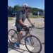 Joe Biden a căzut de pe bicicletă. VIDEO