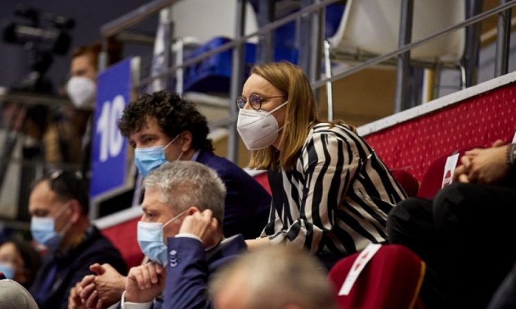 Gabriela Szabo a fost demisă de Nicușor Dan de la conducerea clubului CSM București