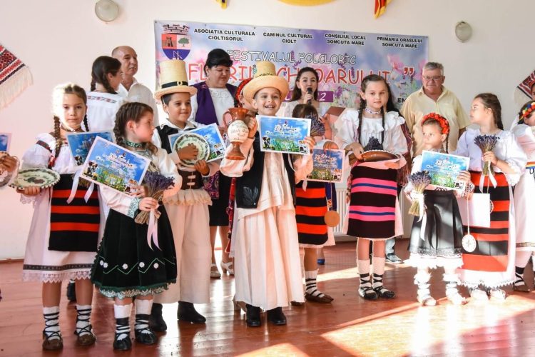 Festivalul Folcloric „Florile Chioarului” îl are ca  și câștigător pe Andrei Luca Mărginean