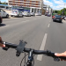 Un biciclist acroșat de o băimăreancă a declanșat un adevărat scandal în online. VIDEO