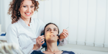 Ce proceduri poți face într-un cabinet stomatologic?