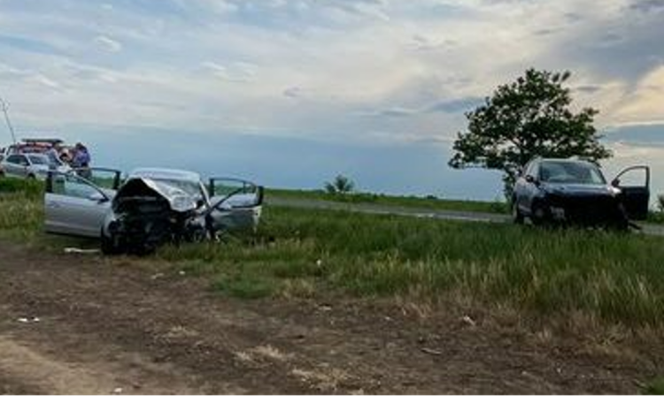 Un adult și un copil de 2 ani au murit în urma unui grav accident