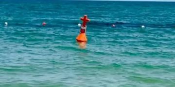 Revoltă în rândul salvamarilor din cauza geamandurilor în formă de cruce în Marea Neagră