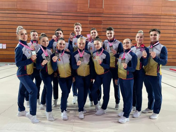 Echipa României, vicecampioană mondială la gimnastică aerobică