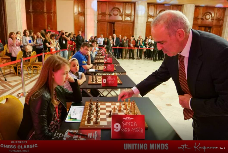 Sara, maramureșeanca de 10 ani care l-a înfruntat pe legendarul Kasparov