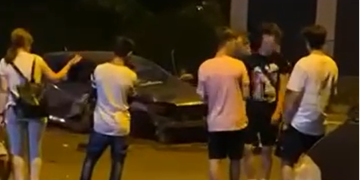 ACTUALIZARE: Accident în Baia Mare produs de un șofer drogat (pe surse). Cei implicați au coborât din mașină și au făcut story-uri