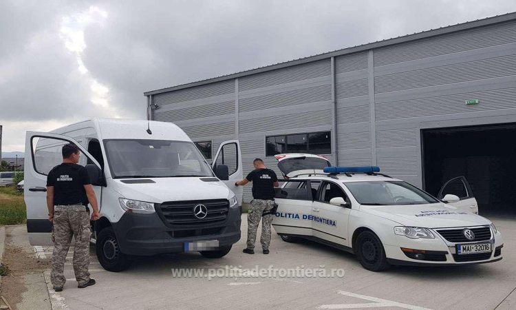 Mercedes de peste 60.000 de euro, căutat de autorităţile din Cehia, descoperit în Sighetu Marmației