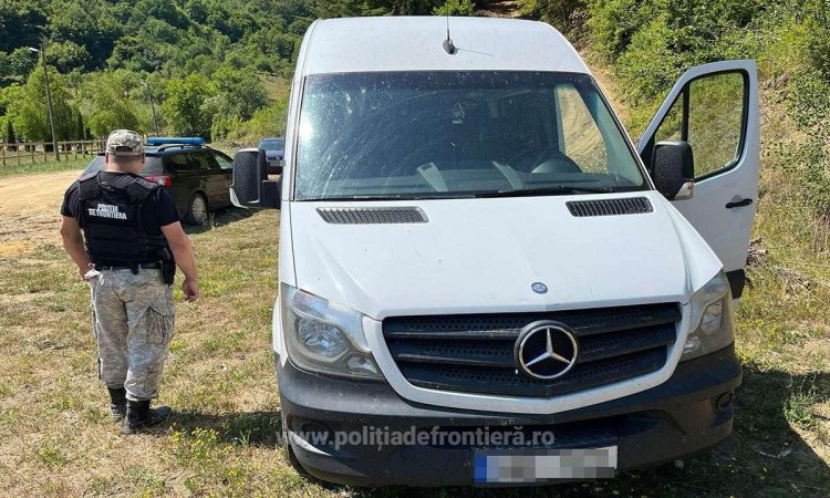 Autoutilitară Mercedes, de peste 20.000 de euro, căutată de autorităţile din Cehia, descoperită în Sighetu Marmației