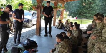 Jandarmii montani continuă campania Vacanţă în siguranţă