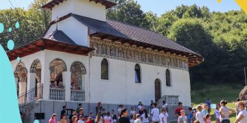 Tabără cu cortul la Mănăstirea Breaza – Suciu de Sus