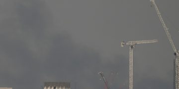 Caniculă şi temperaturi fără precedent în Europa. Londra este lovită de incendii puternice