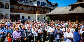 Slujire arhierească la Mănăstirea Prislop – Borșa