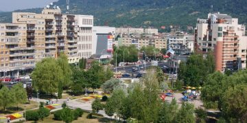 Bătaie de joc: Un întreg cartier din Baia Mare lăsat fără energie electrică!