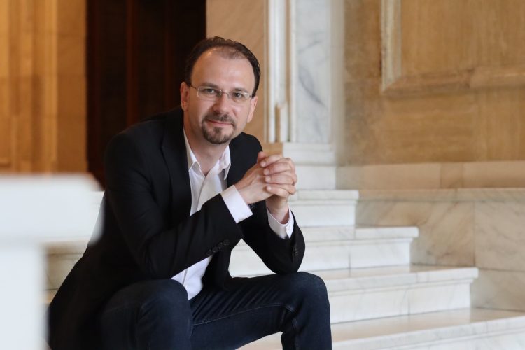 CANDIDEZ LA PREȘEDINȚIA USR PENTRU CĂ VREAU UN PARTID CURAJOS PENTRU ROMÂNIA