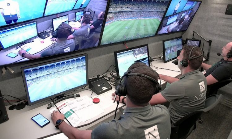 Cristi Balaj cere sancțiuni împotriva arbitrilor VAR cu telefoanele deschis: ”Inacceptabil!”