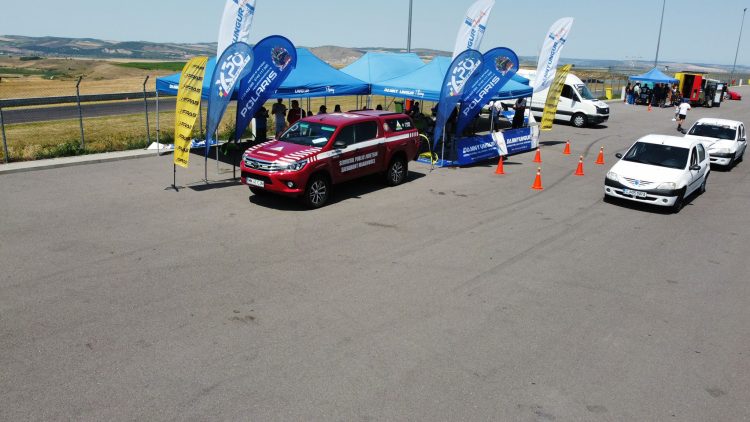 Salvatorii montani maramureşeni au participat la cursuri de conducere defensivă