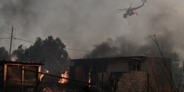 Atenţionare de călătorie pentru românii care merg în vacanță în Grecia, din cauza vremii extreme