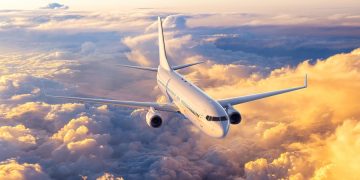 Încă o companie anulează mii de zboruri în această vară