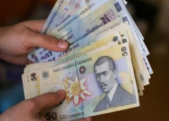 Minor şantajist, prins în flagrant. Agresa şi ameninţa un copil de 13 ani