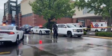 Încă un atac armat în SUA! Trei oameni au fost uciși după ce un bărbat a început să tragă cu arma într-un mall