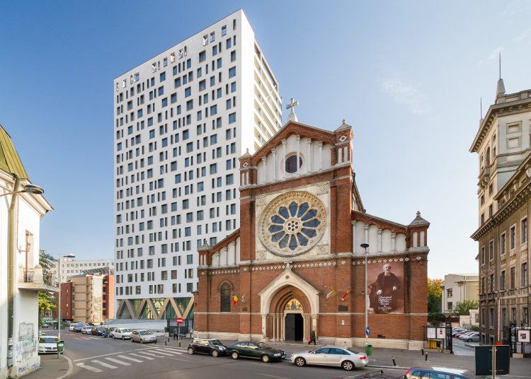 Primarul Nicuşor Dan a semnat ordinul de demolare pentru Cathedral Plaza, o clădire cu 19 etaje