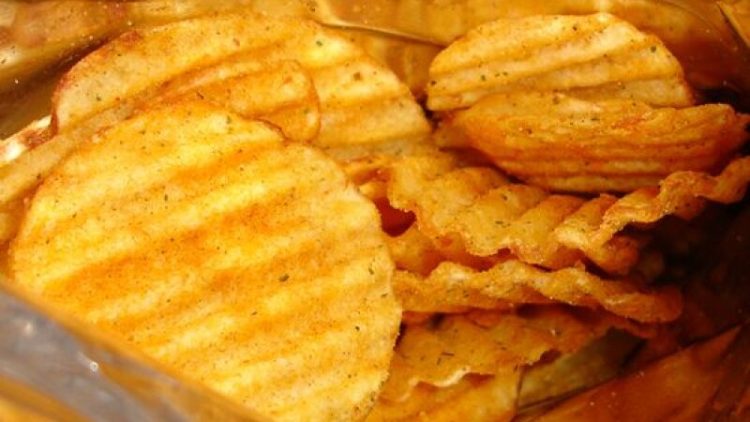 Pericol alimentar! Chipsuri retrase de la raft