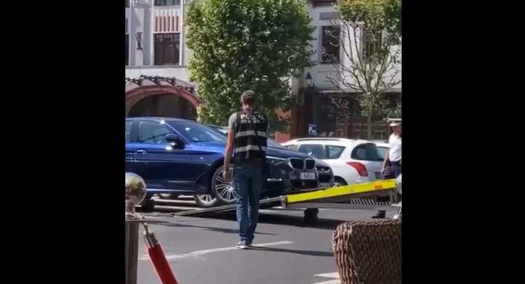 Criminaliștii au descins în Centrul Vechi, în Baia Mare. Au ridicat un BMW ultimul model! – VIDEO