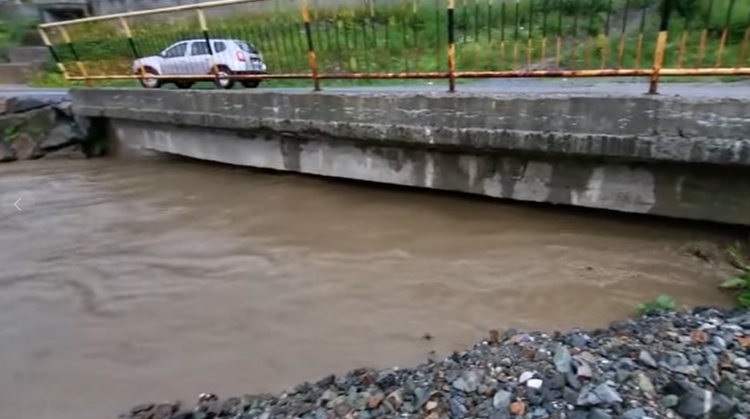 S-a rupt cerul la Borșa: o furtună a făcut ravagii