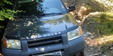 Un spaniol şi un ucrainean au furat un autoturism din Onceşti. După ce au fost prinşi au fost internaţi la Sighet