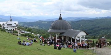 Sfântă Liturghie la Mănăstirea Petrova, cu ocazia hramului