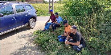 Patru cetățeni din Bangladesh au vrut să treacă ilegal graniţa