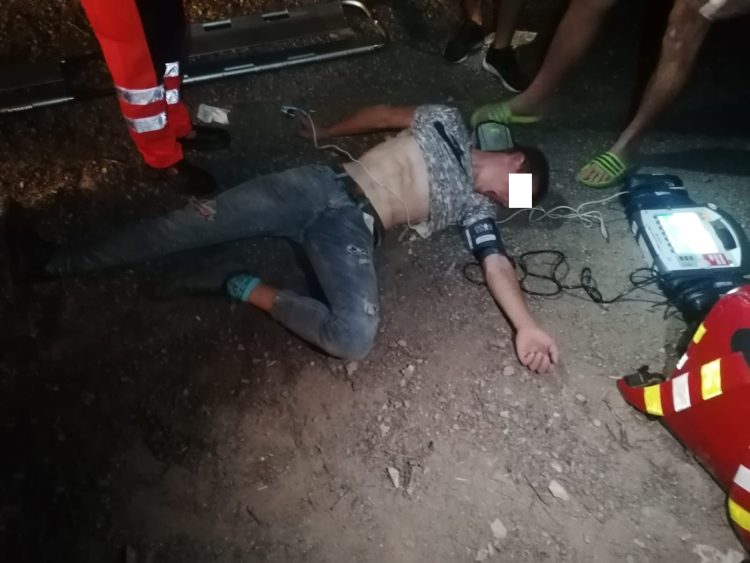 Un tânăr care s-a urcat drogat pe munte a avut nevoie de intervenţia salvamontiştilor din Maramureş