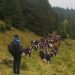 Jandarmii montani din Borșa, alături de copiii participanţi la Tabăra de Vară Alpină