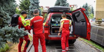Autosanitară nouă pentru Serviciul Salvamont Maramureș