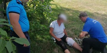 Femeie accidentată într-o zonă greu accesibilă. Au intervenit jandarmii