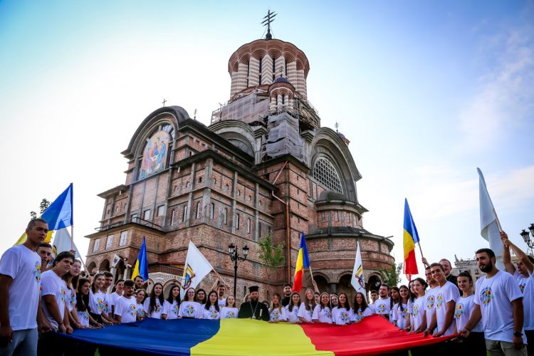 Delegația maramureșeană „Satele Unite ale Maramureșului și Sătmarului”, binecuvântată înainte de drum