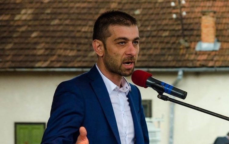 Gabriel Zetea îndeamnă liberalii să pună mâna pe carte! N-ar strica dacă ar face-o și el!