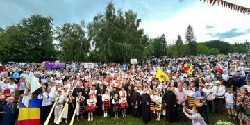 Întâlnire pe Dealul Huta Certeze. Tineri maramureşeni şi sătmăreni au participat la un eveniment memorabil – foto