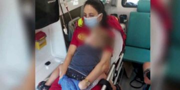 Copil de doi ani, mutilat de câinele familiei. L-a mușcat puternic de față