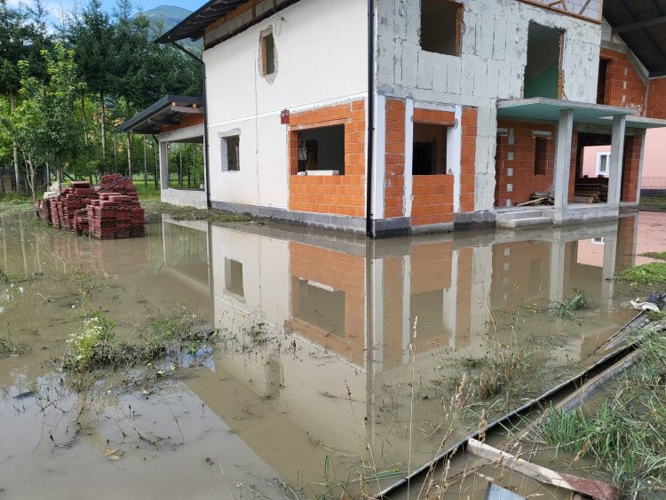 Imaginile dezastrului de la Borșa. GALERIE FOTO