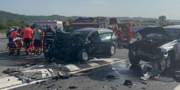 Încă un accident cumplit. Şapte victime, implicat un minor, un decedat