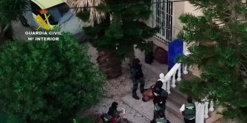 Tâlhării cu arme furate, șase arestați în Spania, doi sunt români