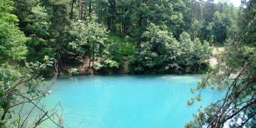 Tânăr căzut în zona Lacului Albastru din Baia Sprie. Victima este inconștientă