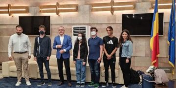 Elevii români, cei mai buni din Europa Centrală la Informatică